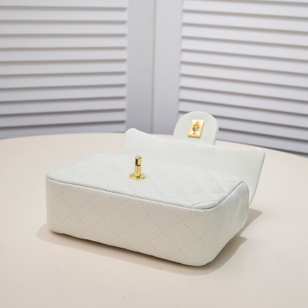 シャネルバッグ内部構造